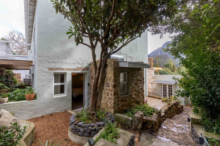 To Let 4 Bedroom Property for Rent in Overkloof Western Cape